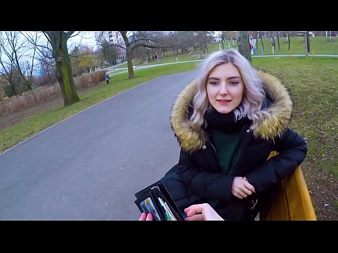 ❤️ Swallows cum panas muhrim pikeun duit - blowjob di taman ku Eva Elfie Poro kualitas dina pornosu.nastypornpics-com.ru ❤